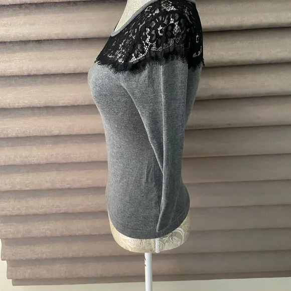 Express Sweater Gray Black Lace Trim 3/4 Sleeve Size XS - Picture 7 of 12